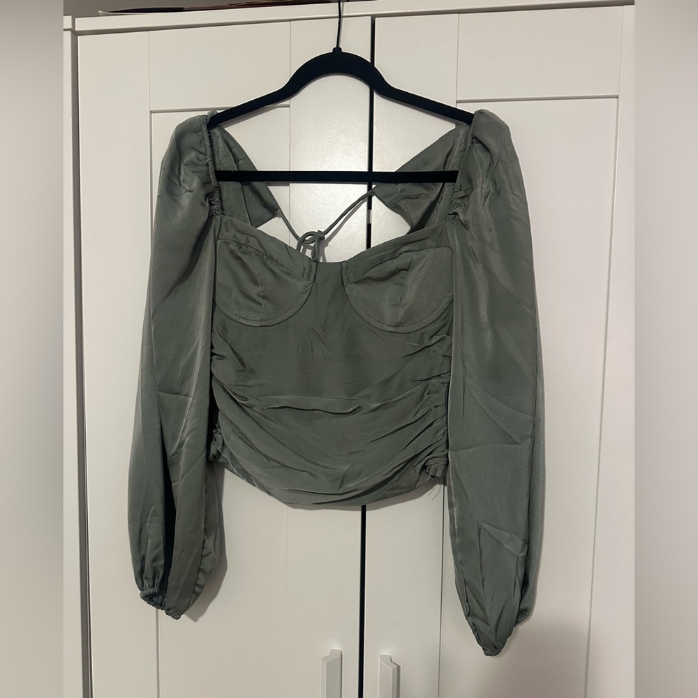 Olive ASTR The Label Long Sleeve Top
